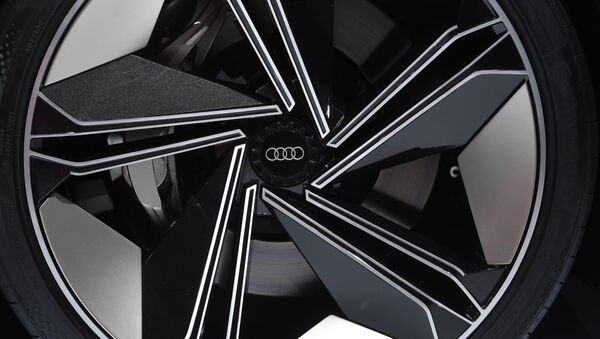Логотип компании Audi  - Sputnik Latvija