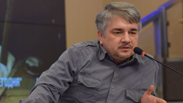 Rostislavs Iščenko, aģentūras Rossija segodņa komentētājs. Foto no arhīva - Sputnik Latvija
