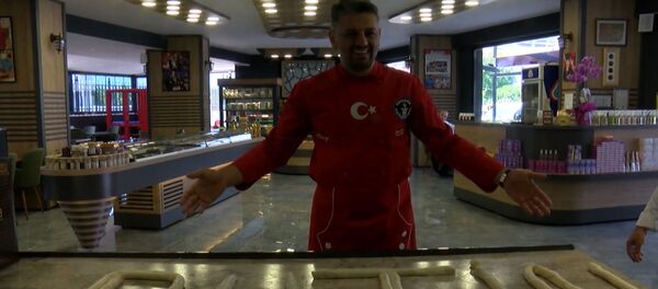 Турецкий повар отправил Путину пирог в благодарность за поставки С-400 - Sputnik Латвия