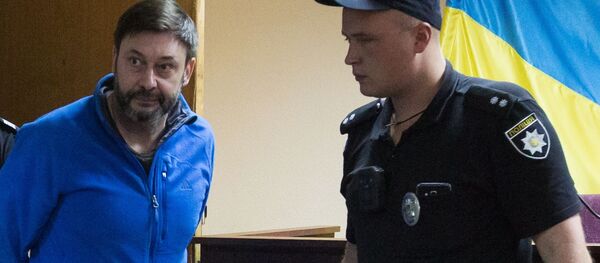 Руководитель портала РИА Новости Украина Кирилл Вышинский на заседании Подольского районного суда Киева, 15 июля 2019 - Sputnik Латвия