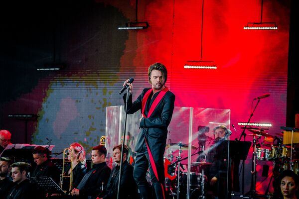 От фламинго до журавлей: как прошел второй день фестиваля Лаймы Вайкуле - Sputnik Латвия