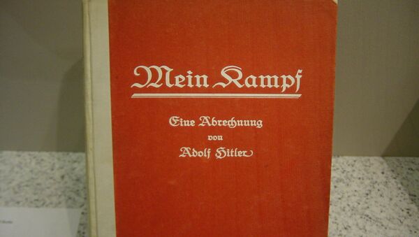 Книга Mein Kampf - Sputnik Latvija