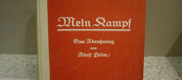 Книга Mein Kampf Книга Mein Kampf - Sputnik Latvija