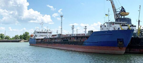 Российский танкер, задержанный СБУ в порту Измаил Одесской области, 25 июля 2019 Российский танкер, задержанный СБУ в порту Измаил Одесской области, 25 июля 2019 - Sputnik Latvija