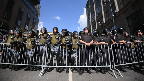 Несанкционированная акция в поддержку кандидатов в депутаты Мосгордумы - Sputnik Latvija