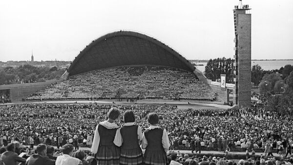 На Певческом поле в Таллине в конце 80-х годов 20-го века - Sputnik Латвия