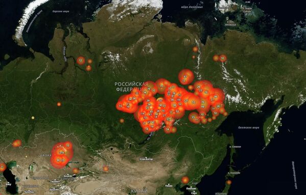 Карта природных пожаров в России по данным сайта fires.ru - Sputnik Латвия