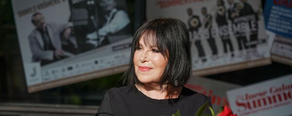 Пресс конференция в преддверии 15-го юбилейного фестиваля Summertime — приглашает Инесса Галанте Пресс конференция в преддверии 15-го юбилейного фестиваля Summertime — приглашает Инесса Галанте - Sputnik Латвия