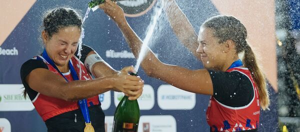 Чемпионат Европы по пляжному волейболу. Церемония награждения - Sputnik Латвия