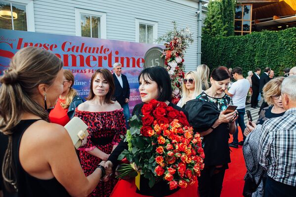 Хозяйка фестиваля, оперная дива Инесса Галанте с гостями - Sputnik Латвия