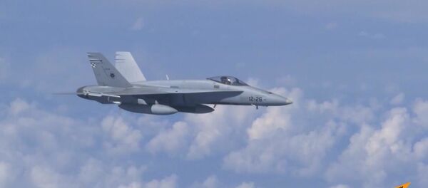 Провокационные выходки НАТО в небе над Балтикой: на кону - жизни миллионов - Sputnik Латвия