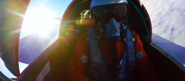 Воздушный бой в стратосфере - Sputnik Latvija