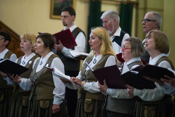 Знаете, кто такие ингерманландцы? Музыка народов Русского Севера зазвучала в Риге - Sputnik Латвия