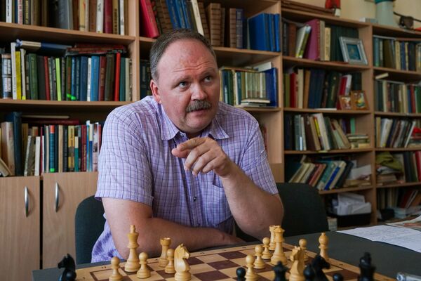 Учитель из Даугавпилса: делают все, чтобы русский язык перестал быть самодостаточным - Sputnik Латвия