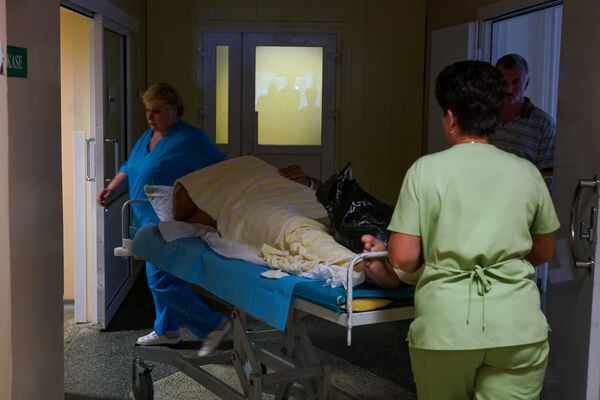 Спасите больницу: главное лечебное учреждение Даугавпилса выживает чудом - Sputnik Латвия