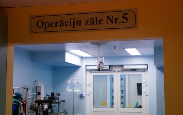 Операционный зал Даугавпилсской региональной больницы - Sputnik Латвия