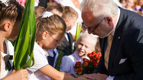 День знаний в Рижской средней школе №88. Президент Латвии Эгилс Левитс - Sputnik Латвия