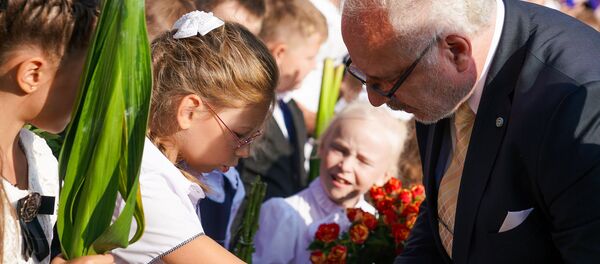 День знаний в Рижской средней школе №88. Президент Латвии Эгилс Левитс - Sputnik Латвия