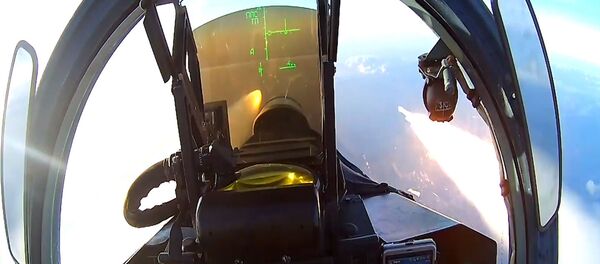 Перехватить и уничтожить: учения морской авиации Балтфлота - видео - Sputnik Латвия