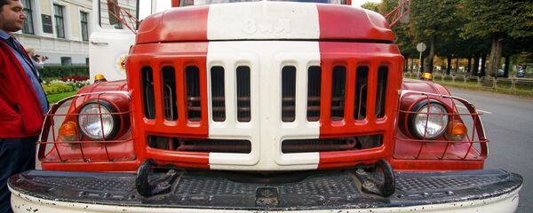 Латвийские пожарно-спасательные службы проводят акцию, чтобы привлечь внимание к проблемам финансирования - Sputnik Латвия