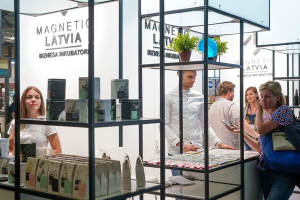 Местное на Riga Food: японские грибы и французские сыры на латвийских просторах Местное на Riga Food: японские грибы и французские сыры на латвийских просторах - Sputnik Латвия