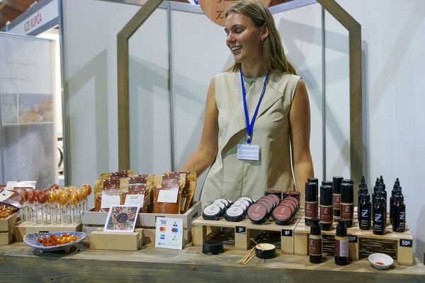 Местное на Riga Food: японские грибы и французские сыры на латвийских просторах Местное на Riga Food: японские грибы и французские сыры на латвийских просторах - Sputnik Латвия