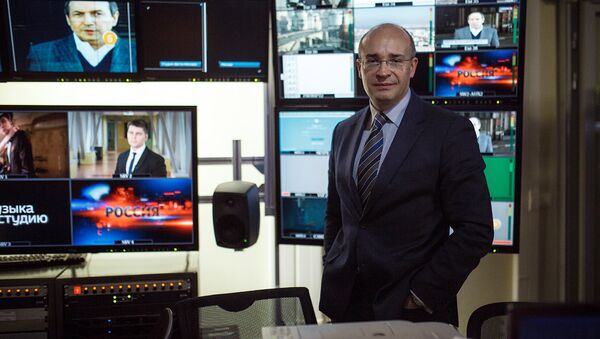 Российский журналист Андрей Кондрашов в студии программы Вести - Sputnik Latvija