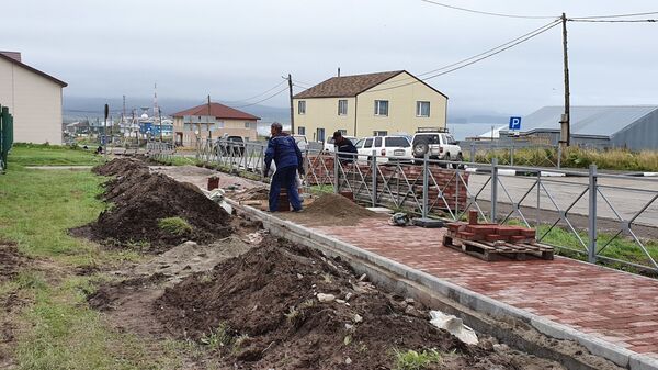 Дороги без дураков: как асфальтируется самый далекий край России Дороги без дураков: как асфальтируется самый далекий край России - Sputnik Латвия