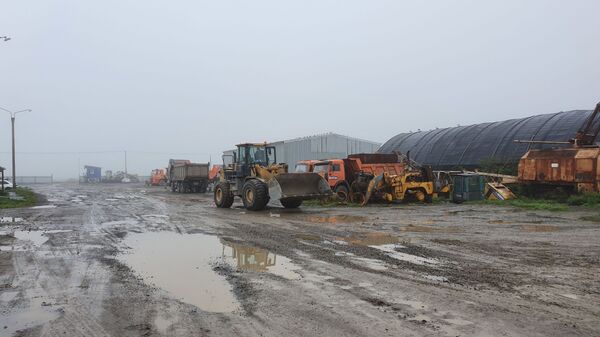 Дороги без дураков: как асфальтируется самый далекий край России Дороги без дураков: как асфальтируется самый далекий край России - Sputnik Латвия