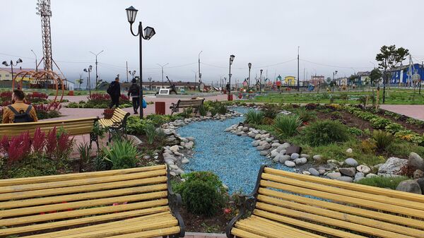 Богатые учителя и счастливые дети: как работает школа на острове Кунашир - Sputnik Латвия