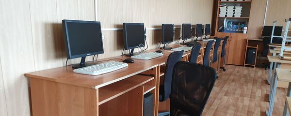 Класс информатики южнокурильской школы - Sputnik Латвия