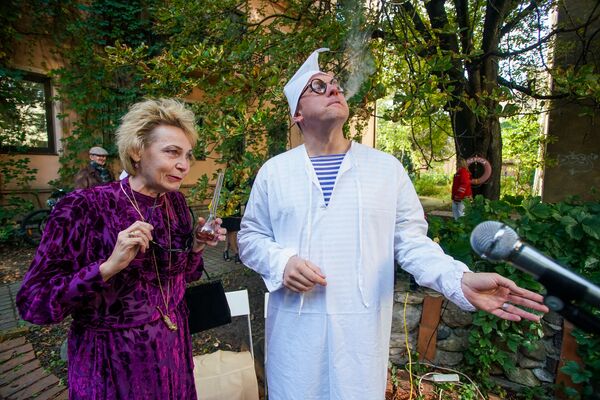 Прием больных у Ландесмана: Рига устроила очередную безумную одесскую вечеринку - Sputnik Латвия