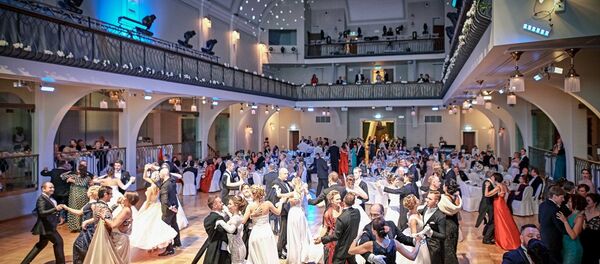 Балтийский благотворительный Бал в Риге - Sputnik Латвия