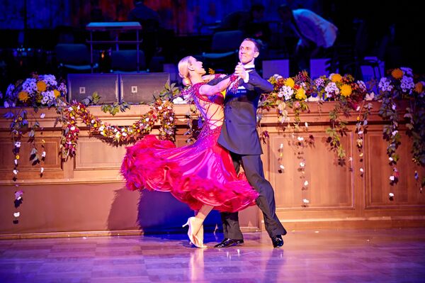 Раймонд Паулс посетит Балтийский бал в Риге Раймонд Паулс посетит Балтийский бал в Риге - Sputnik Латвия