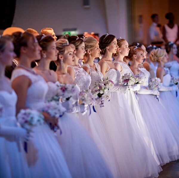 Раймонд Паулс посетит Балтийский бал в Риге Раймонд Паулс посетит Балтийский бал в Риге - Sputnik Латвия