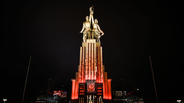 3D-проекционное шоу в честь 80-летия ВДНХ - Sputnik Латвия