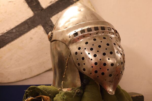 По законам эпохи рыцарей: реконструкторский клуб в Риге приглашает в гости По законам эпохи рыцарей: реконструкторский клуб в Риге приглашает в гости - Sputnik Латвия