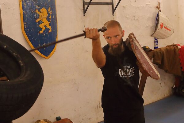 По законам эпохи рыцарей: реконструкторский клуб в Риге приглашает в гости По законам эпохи рыцарей: реконструкторский клуб в Риге приглашает в гости - Sputnik Латвия