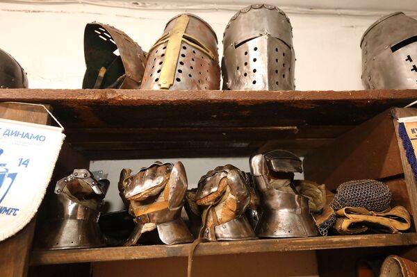 По законам эпохи рыцарей: реконструкторский клуб в Риге приглашает в гости По законам эпохи рыцарей: реконструкторский клуб в Риге приглашает в гости - Sputnik Латвия