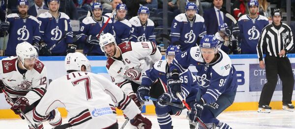 Рижское Динамо против Динамо Москва на ВТБ Арене в Москве - Sputnik Латвия