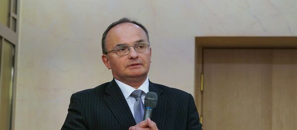 Инициатор экспозиции, депутат Сейма Игорь Пименов Инициатор экспозиции, депутат Сейма Игорь Пименов - Sputnik Latvija