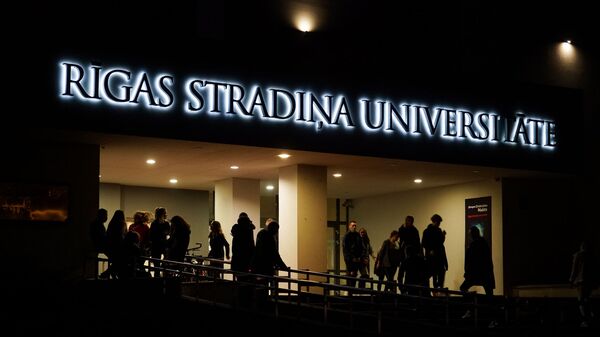 Рижский университет имени Паула Страдыня во время Ночи науки - Sputnik Латвия