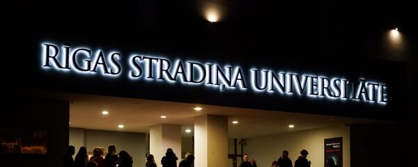 Рижский университет имени Паула Страдыня во время Ночи науки - Sputnik Латвия