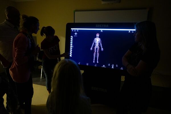 Чудеса и не только: как прошла Ночь науки в университете Страдыня Чудеса и не только: как прошла Ночь науки в университете Страдыня - Sputnik Латвия