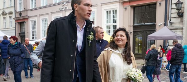 Домская площадь в День Микелиса не пустовала - Sputnik Латвия