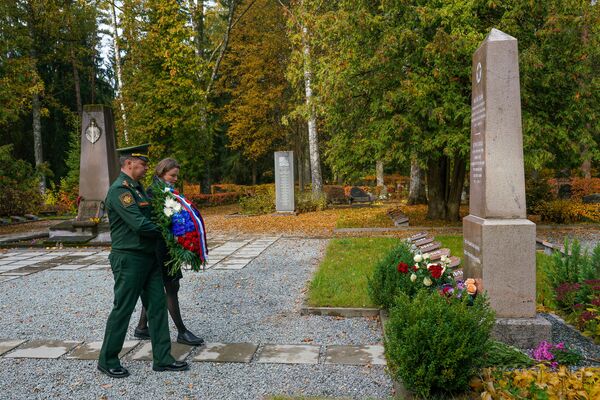 Это нужно не мертвым. Это надо живым? Как Латвия вспоминает подвиг советских солдат - Sputnik Латвия