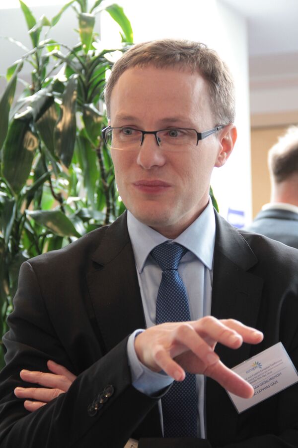 В доме повешенного не говорят о веревке: во что Латвии встанет отказ от газа из РФ В доме повешенного не говорят о веревке: во что Латвии встанет отказ от газа из РФ - Sputnik Латвия