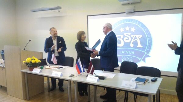 Рига и Псков: как дружба университетов может улучшить отношения России и Латвии Рига и Псков: как дружба университетов может улучшить отношения России и Латвии - Sputnik Латвия