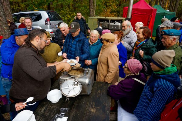 Чтобы помнили. Как Рига отмечала день своего освобождения - Sputnik Латвия