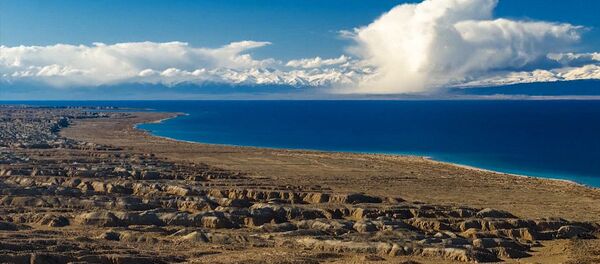 Таймлапс-видео: невероятно красивый южный берег Иссык-Куля - Sputnik Латвия